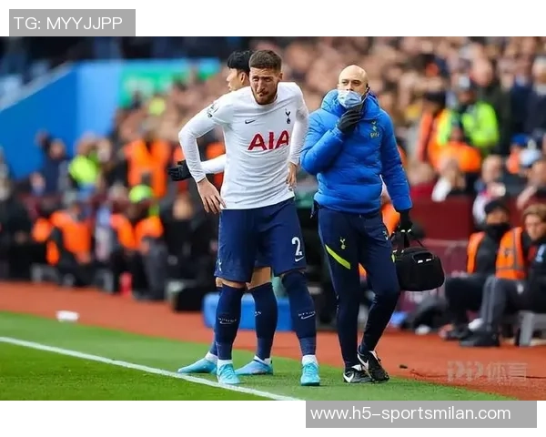 天空体育记者透露罗杰斯与维拉续约谈判进展顺利有望签至2031年 天空体育记者透露罗杰斯与维拉续约谈判进展顺利有望签至2031年