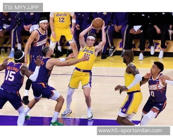 湖人疲态明显防守失利仅得1次抢断快攻得分惨遭太阳压制 湖人疲态明显防守失利仅得1次抢断快攻得分惨遭太阳压制